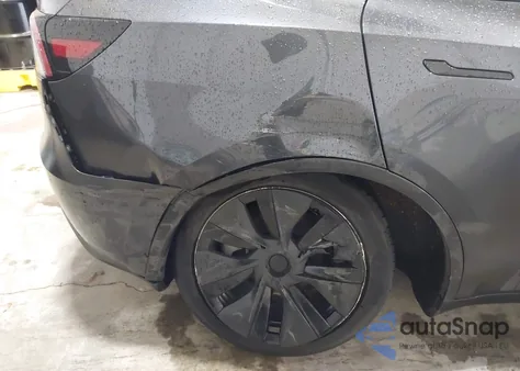 2025 Tesla Model Y Long Range Dual Motor All-Wheel Drive from USA, damaged, VIN 7SAYGDEE0SF294680